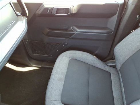 Used 2025 Ford Bronco Big Bend image 31