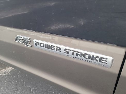 Used 2022 Ford F250 Lariat w/ Lariat Ultimate Package image 7