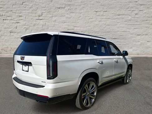 New 2025 Cadillac Escalade Sport Platinum w/ LPO, Floor Liner Package image 5