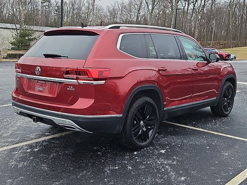 Used 2018 Volkswagen Atlas SEL Premium image 2