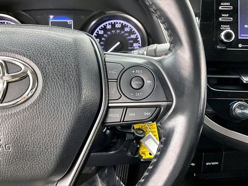 Used 2021 Toyota Camry SE image 19