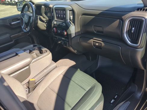 Used 2022 Chevrolet Silverado 1500 LT w/ All Star Edition Plus RWD image 12