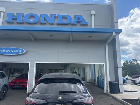 Certified 2025 Honda HR-V Sport image 9