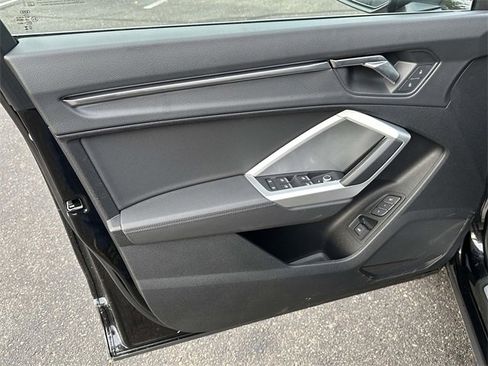 Certified 2025 Audi Q3 2.0T Premium w/ Convenience Package image 20