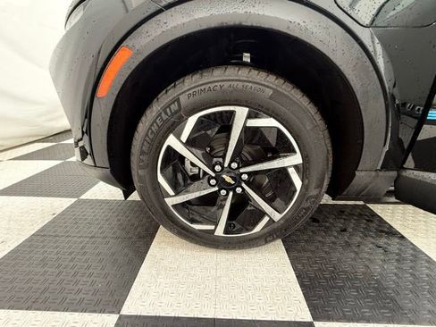 New 2026 Chevrolet Equinox EV LT FWD image 11