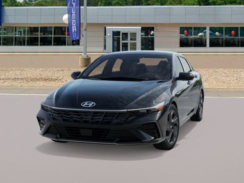 New 2026 Hyundai Elantra Sport FWD image 6