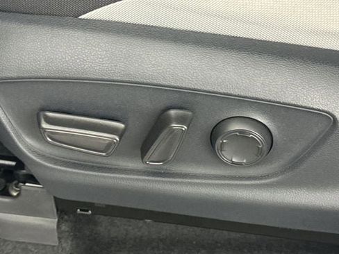 New 2025 Toyota Tacoma TRD Off-Road image 17