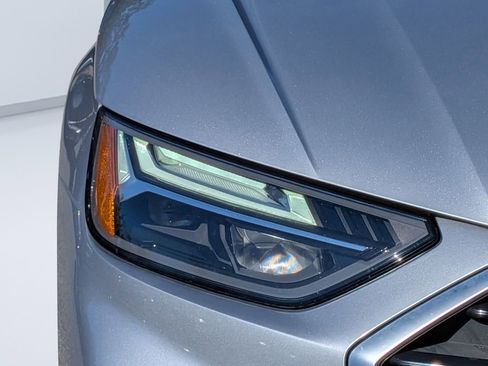 Used 2022 Audi Q5 2.0T Premium w/ Convenience Package image 9