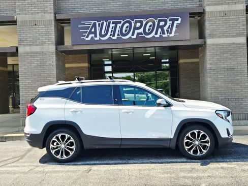 Used 2019 GMC Terrain SLT w/ Preferred Package AWD/4WD image 4