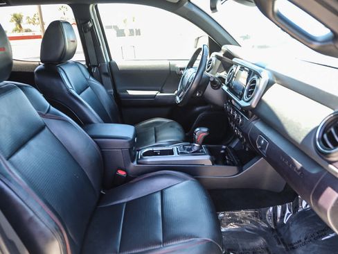 Certified 2018 Toyota Tacoma TRD Pro AWD/4WD image 16