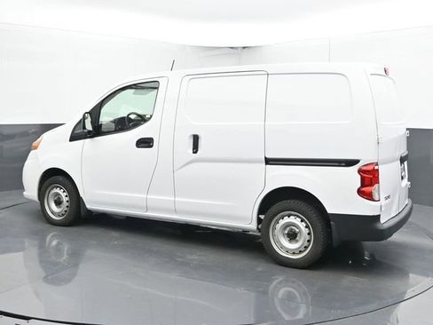 Used 2021 Nissan NV200 S image 7