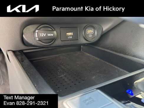 Used 2023 Hyundai Elantra SEL w/ Convenience Package FWD image 22
