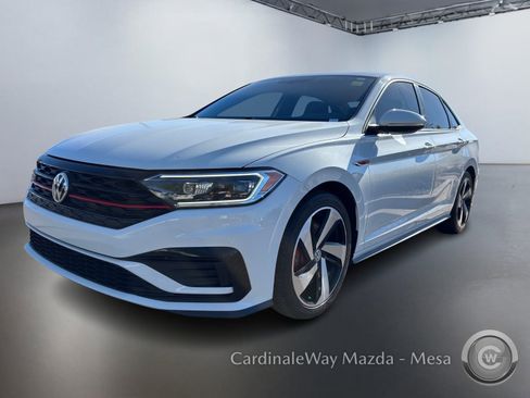 Used 2019 Volkswagen Jetta GLI image 8
