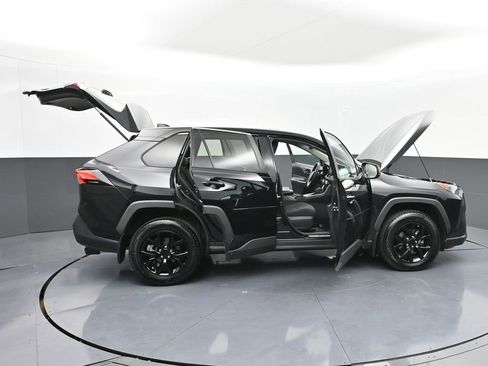 Certified 2022 Toyota RAV4 LE image 53