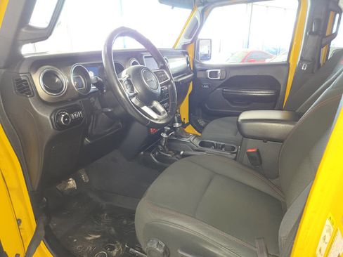Used 2019 Jeep Wrangler Unlimited Rubicon w/ Cold Weather Group AWD/4WD image 18