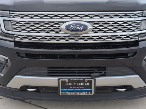 Used 2019 Ford Expedition Platinum image 9