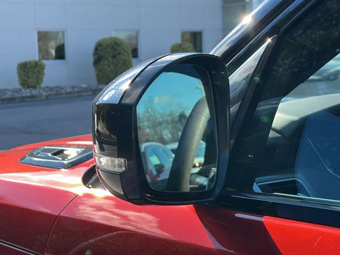 Used 2021 Land Rover Range Rover Sport HST image 12