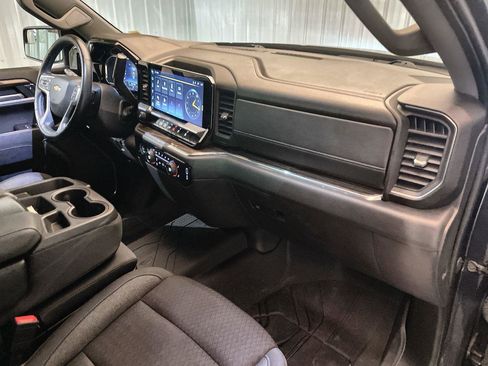 Used 2023 Chevrolet Silverado 1500 LT w/ Z71 Off-Road Package image 27