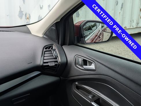 Certified 2018 Ford Escape Titanium image 18