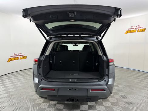New 2026 Nissan Pathfinder SL w/ SL Premium Package FWD image 5