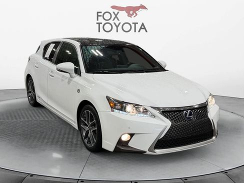 Used 2015 Lexus CT 200h w/ Navigation Package FWD image 8