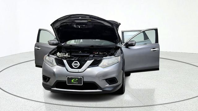Used 2015 Nissan Rogue S FWD image 13