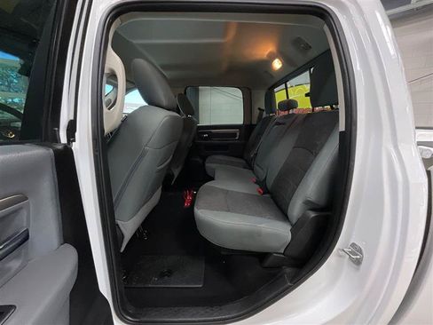 Used 2019 RAM 1500 Classic SLT AWD/4WD image 20