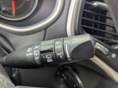 Used 2016 Jeep Cherokee Sport image 26