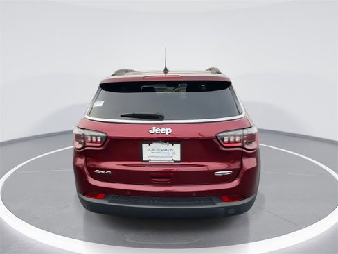 Used 2022 Jeep Compass Latitude w/ Sun and Sound Group image 7