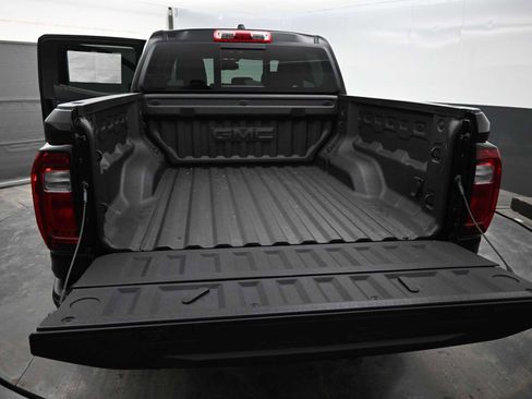 New 2026 GMC Canyon Denali image 13