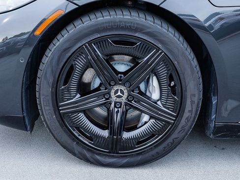 Used 2023 Mercedes-Benz EQS 580 580 image 9