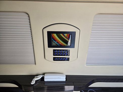 Used 2016 Mercedes-Benz Sprinter 2500 image 14