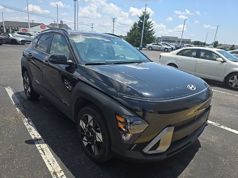 Used 2024 Hyundai Kona SEL w/ Convenience Package AWD/4WD image 10