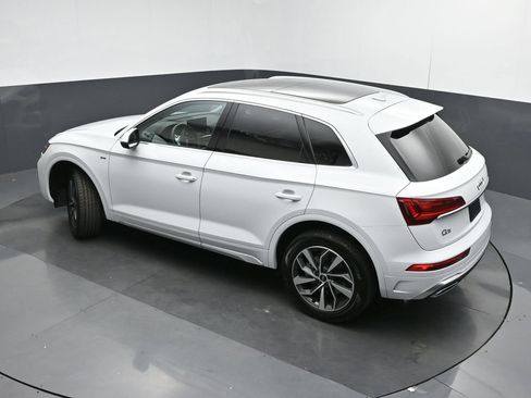 Used 2023 Audi Q5 2.0T Premium Plus AWD/4WD image 33