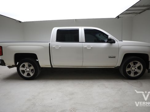 Used 2015 Chevrolet Silverado 1500 LT w/ Texas Edition, 1LT Trim RWD image 5