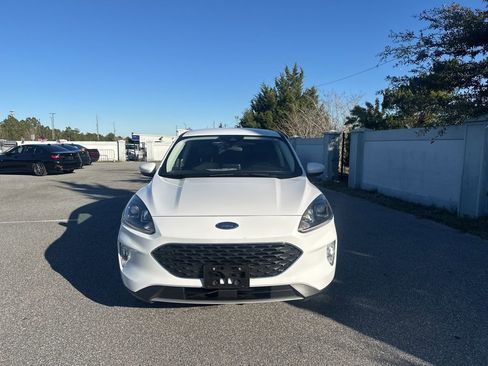 Used 2022 Ford Escape SEL image 2