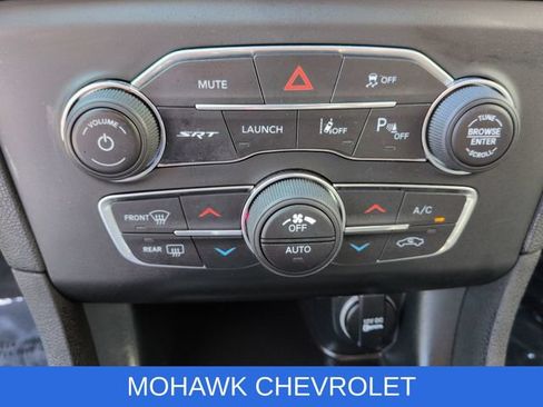 Used 2018 Dodge Charger SRT w/ Harman/Kardon Audio Group RWD image 18
