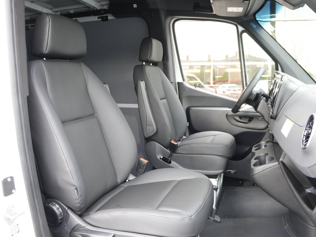 Used 2026 Mercedes-Benz Sprinter 2500 image 20