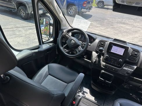 Used 2025 RAM ProMaster 2500 w/ Convenience Group FWD image 26