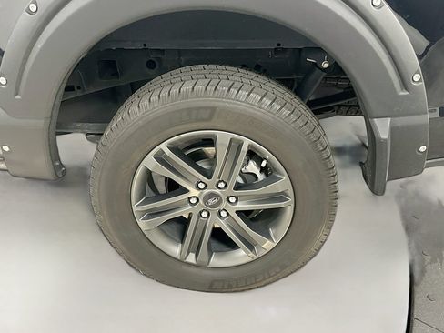 Used 2022 Ford F150 Lariat AWD/4WD image 33