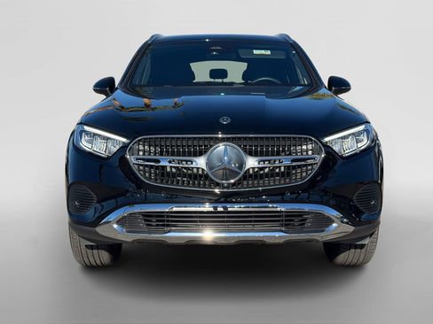 Certified 2025 Mercedes-Benz GLC 300 image 8