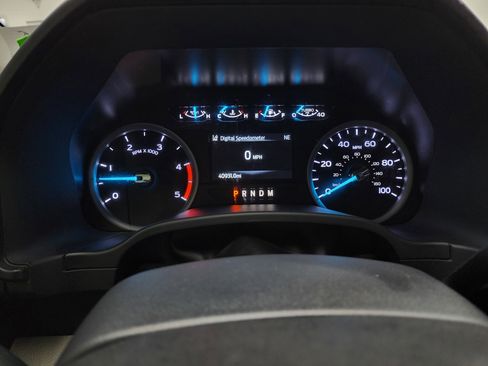 Used 2022 Ford F250 XL w/ STX Appearance Package image 11