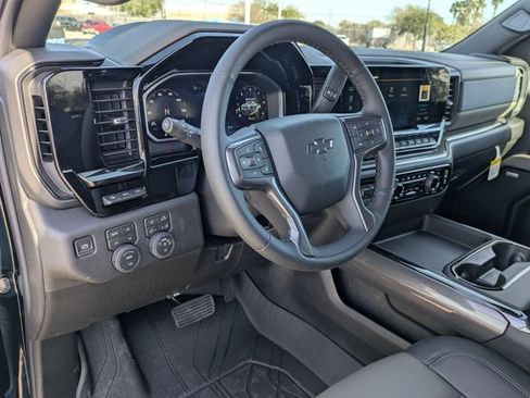 New 2026 Chevrolet Silverado 2500 ZR2 image 3