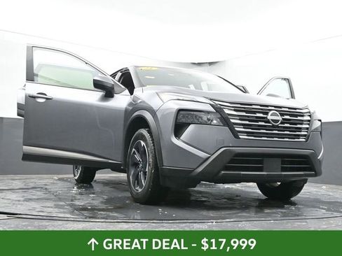 Used 2024 Nissan Rogue SV image 69