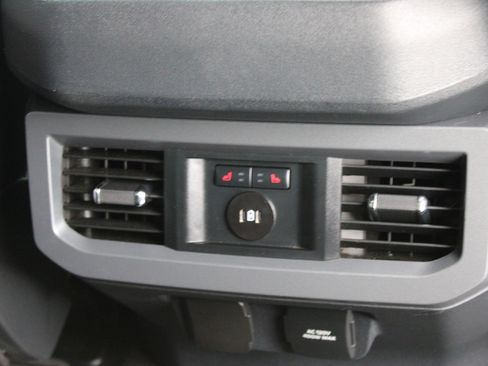 Used 2024 Ford F350 Lariat w/ FX4 Off-Road Package AWD/4WD image 28