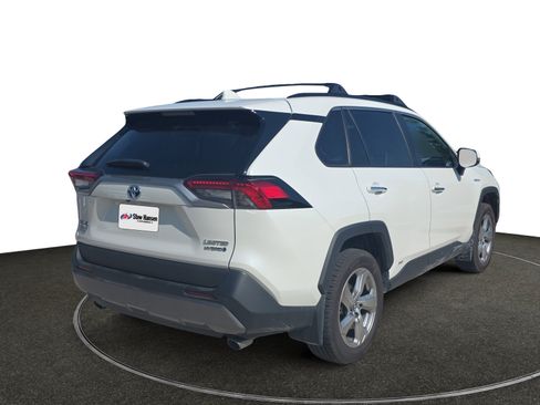 Used 2020 Toyota RAV4 Limited AWD/4WD image 6