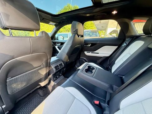 Used 2017 Jaguar F-PACE R-Sport AWD/4WD image 34