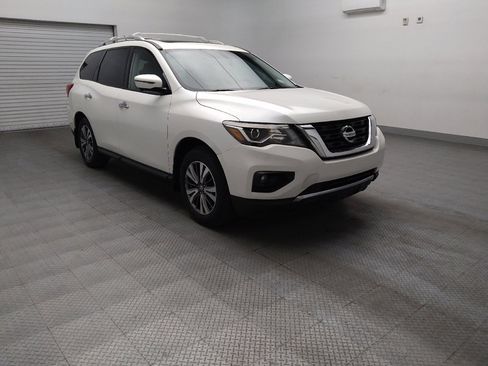 Used 2017 Nissan Pathfinder SL w/ SL Premium Package AWD/4WD image 13