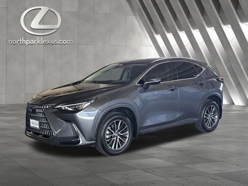 Certified 2025 Lexus NX 250 FWD w/ Accessory Package (2T) image 3