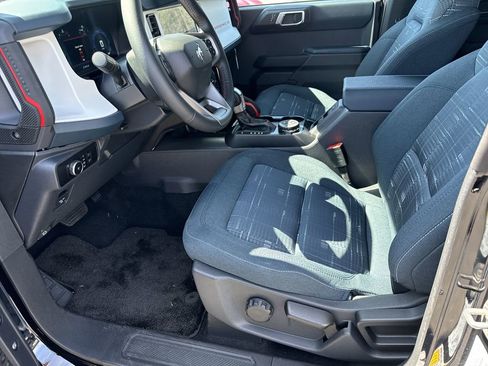 New 2025 Ford Bronco Heritage Edition image 9